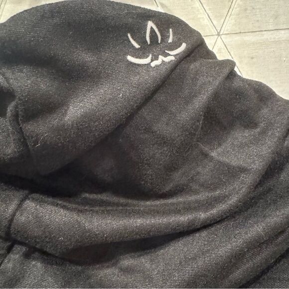 Beyond Yoga Pocket Infinity Scarf - Picture 8 of 10